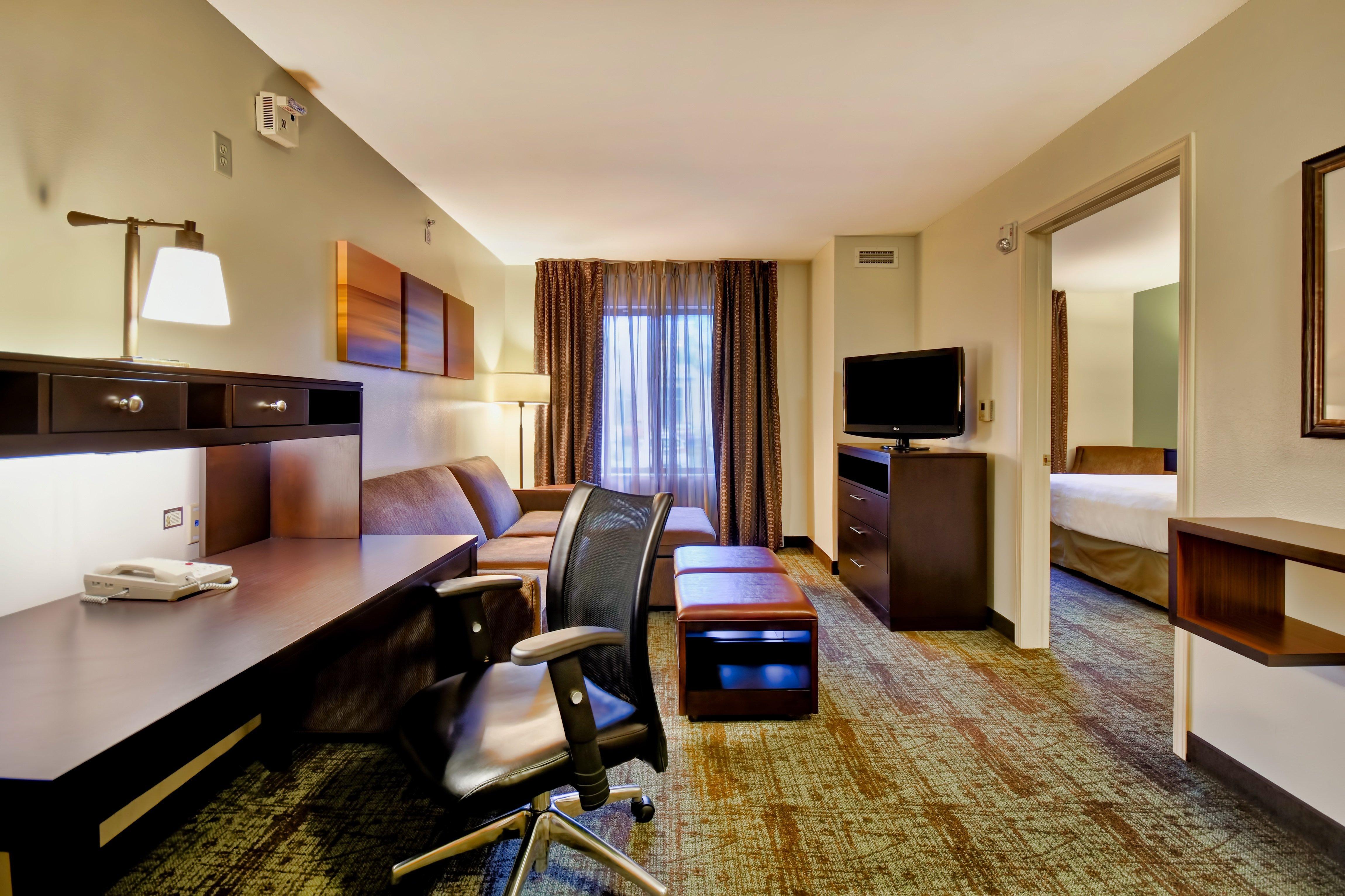 Staybridge - Willowbrook By Ihg Hotel